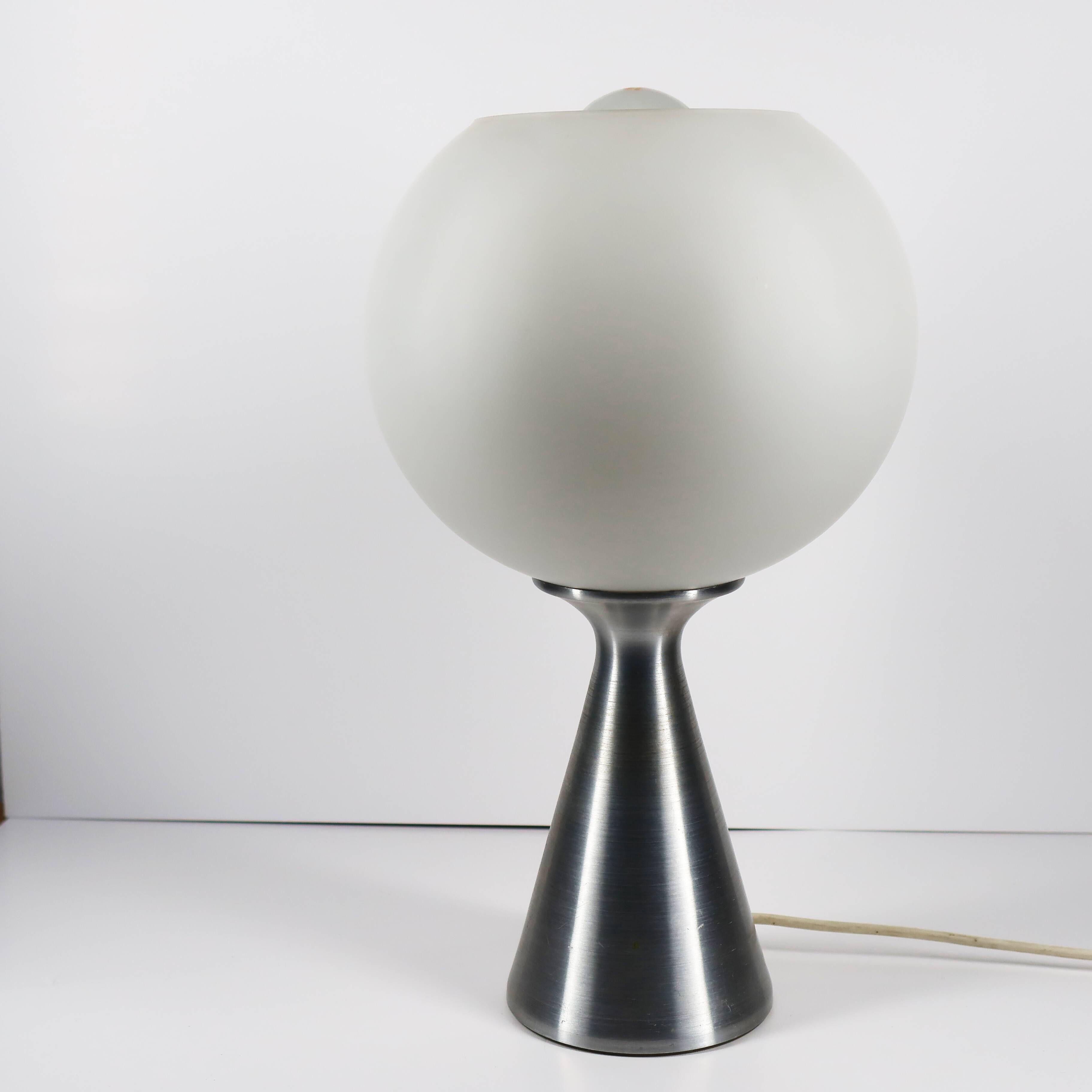 Lampe Space Age Erco en Verre Opalin et Métal Brossé, Allemagne 1974