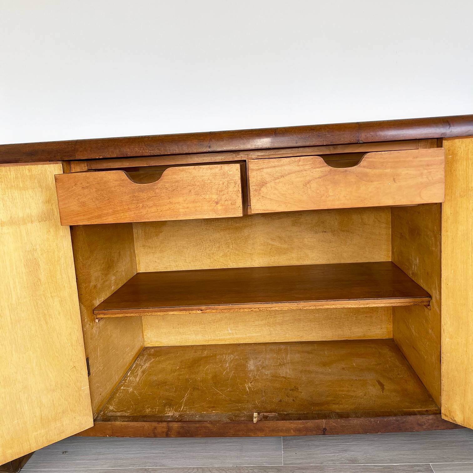 Impressionnant buffet Art déco italien des années 1920/1930