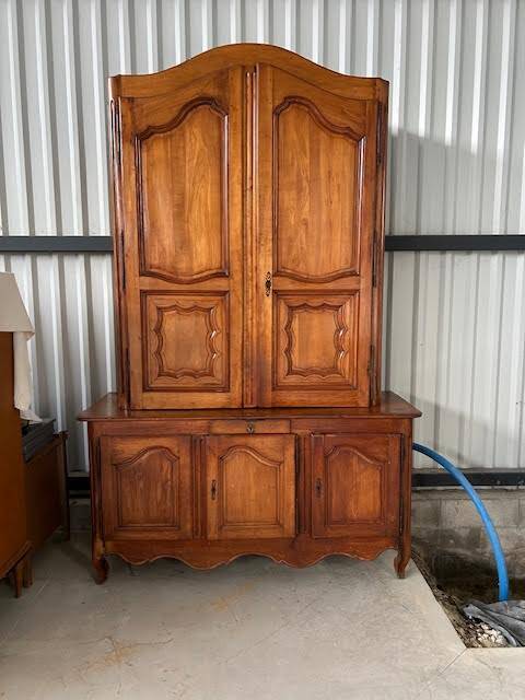 Large 18th century buffet in 2 parts