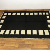 Handwoven Berber rug in black and white, size 1.4/2.6 m.