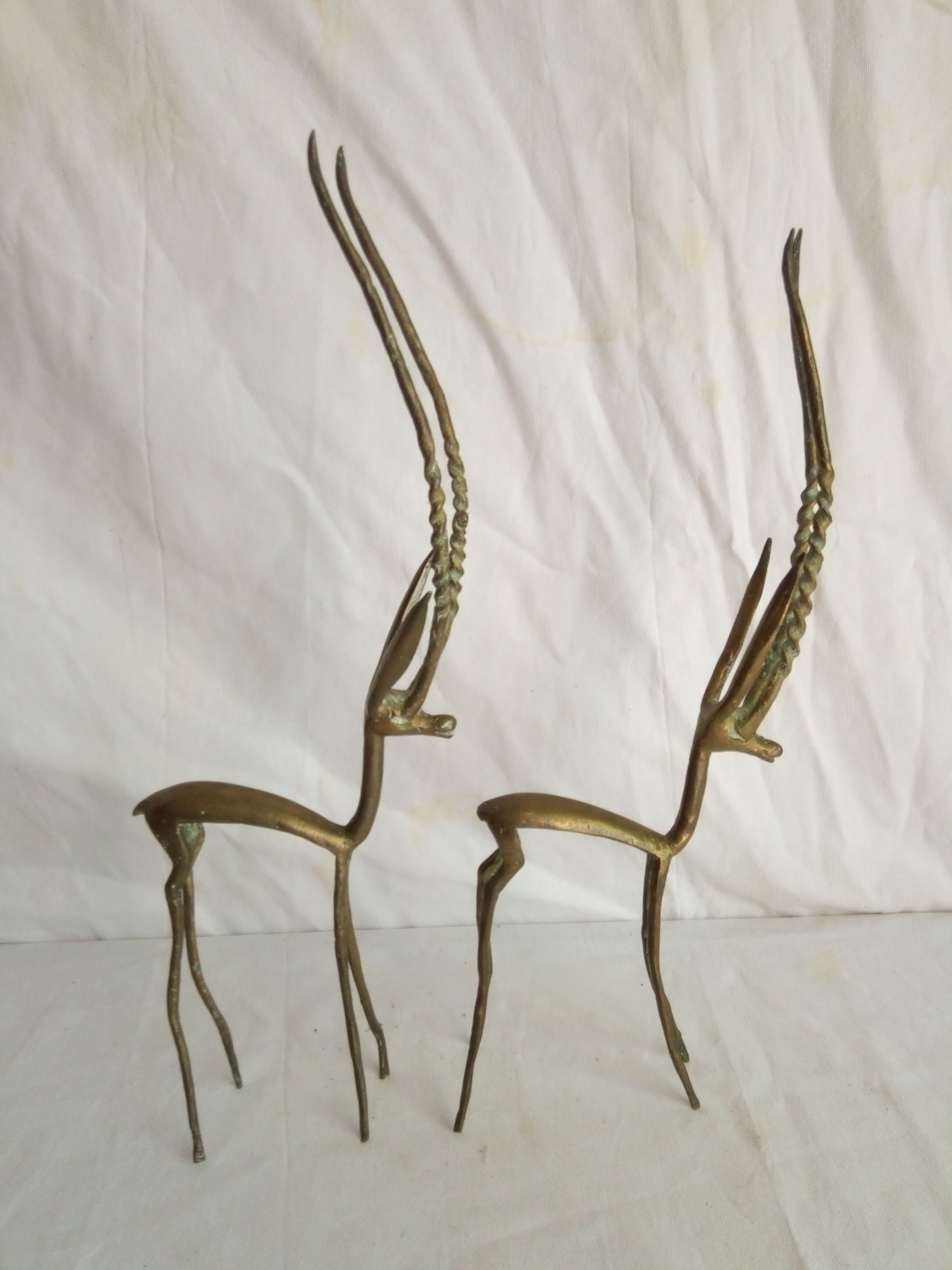 Paire de gazelles en laiton des années 60