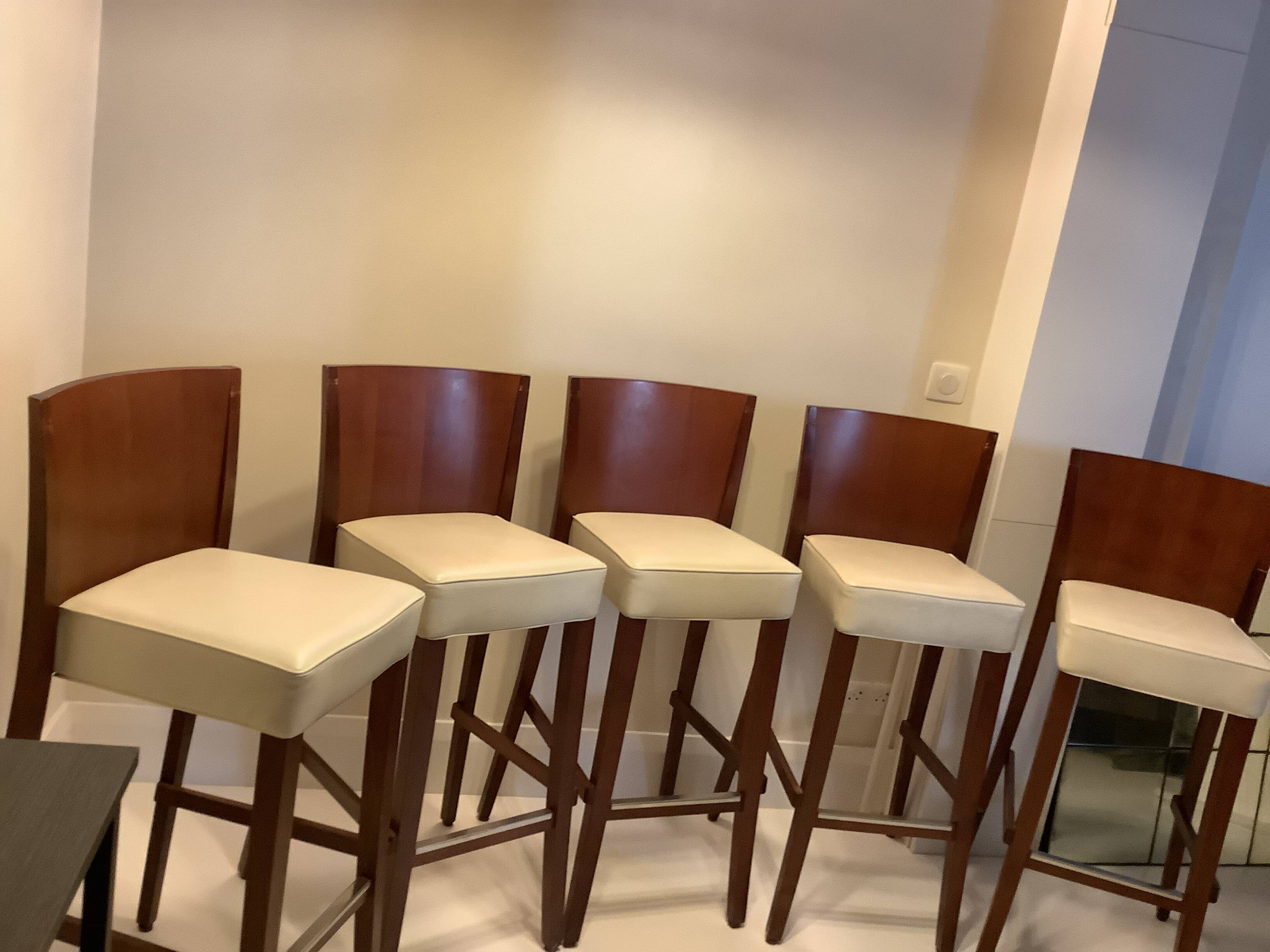 Table Haute Marbre Carrara + 5 Tabourets "Neoz" par Philippe Starck /Draide
