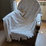 Old crochet bed cover/plaid