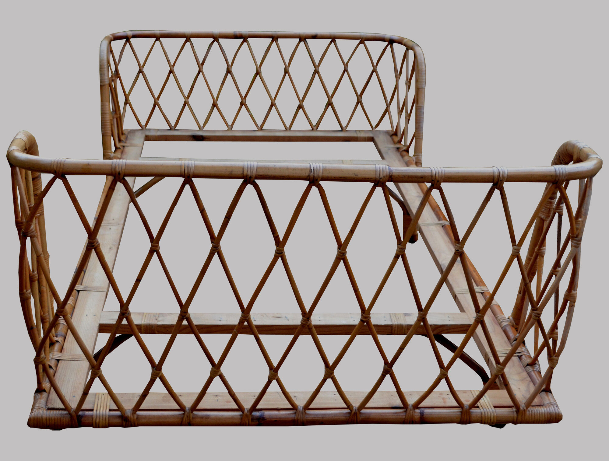 Rattan bed