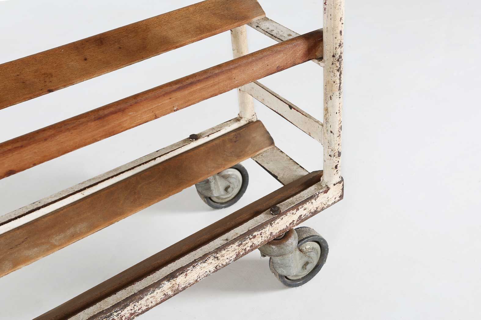 Industrial bread shelving ca.1920