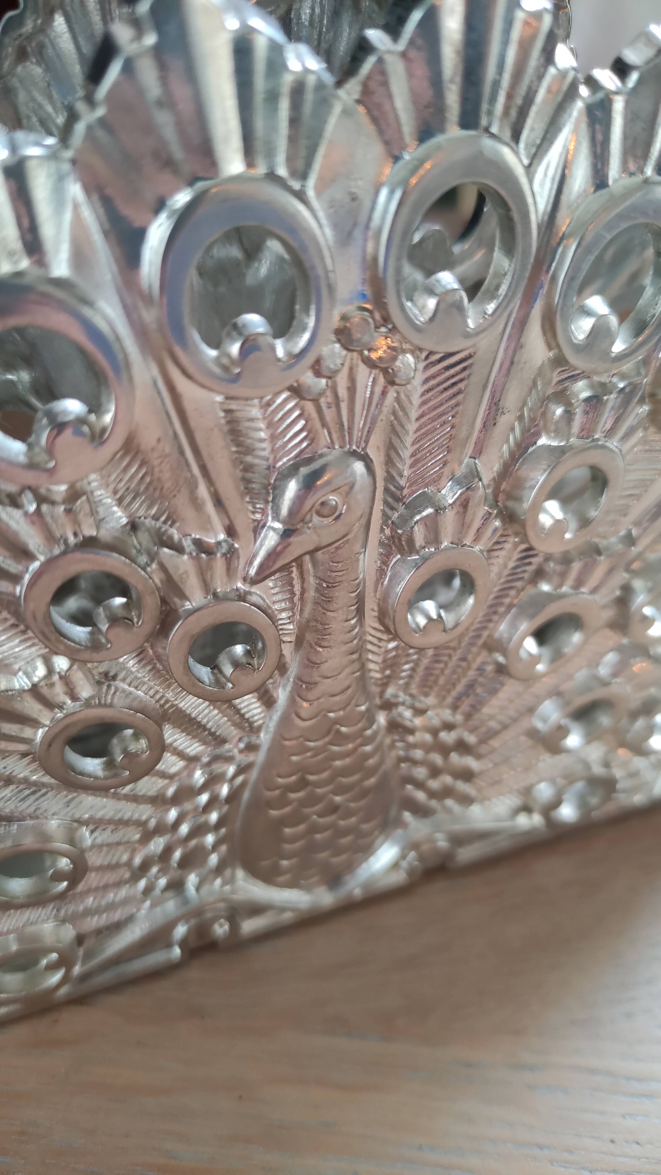 Peacock napkin holder in silver metal