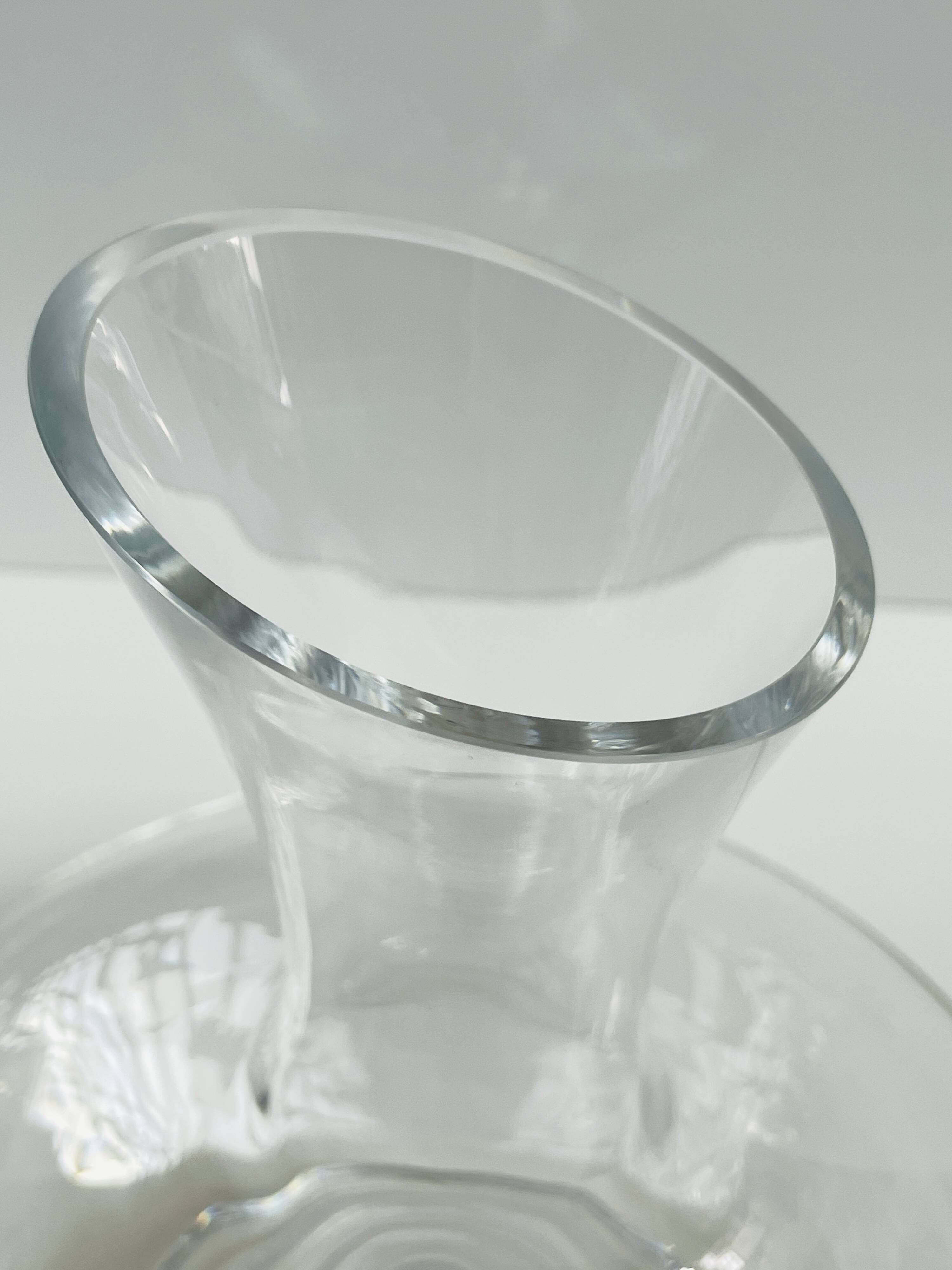 Designer glass decanter – organic shape – contemporary style