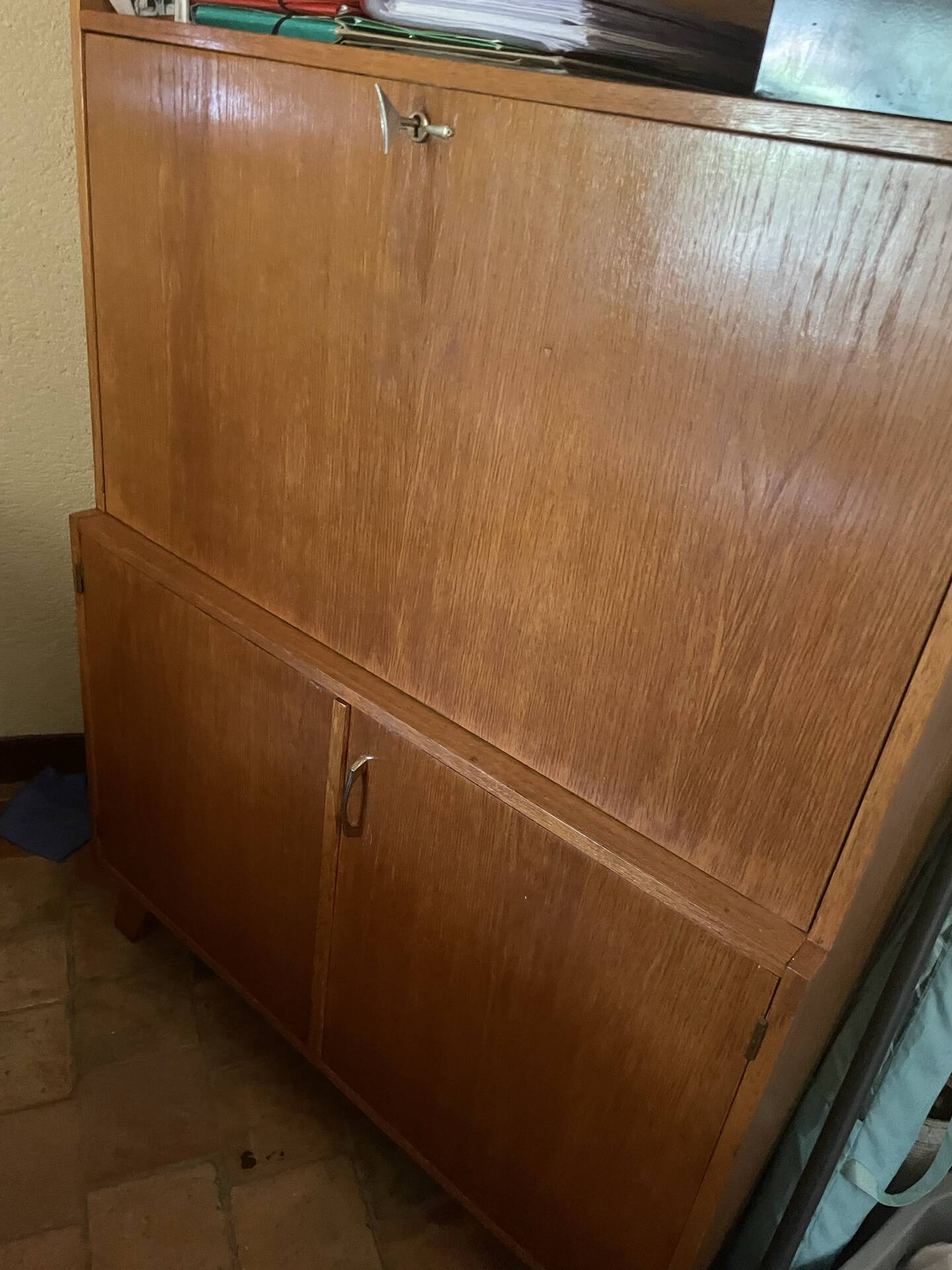Very nice vintage wooden secretary, in a retro 60s/70s style, on