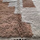 Boujaad modern minimalist rug blessed ouarain