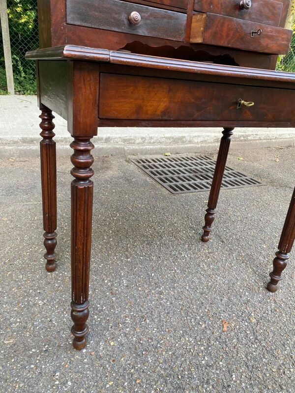 Bureau bonheur du jour avec rangements du 19ème