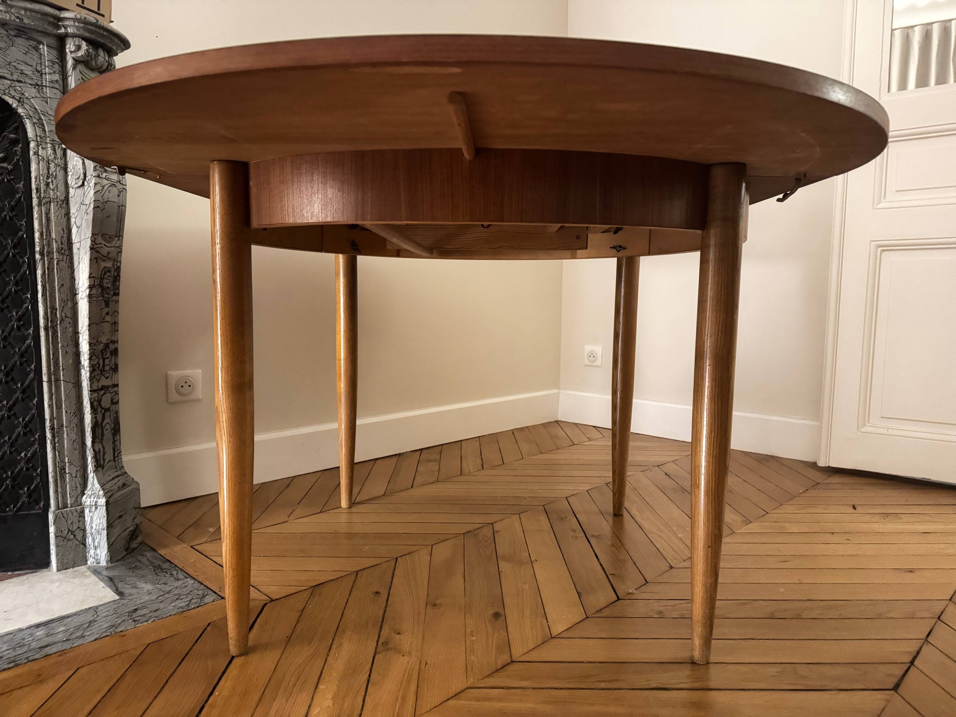 Lubke Vintage Butterfly Leaf Dining Table