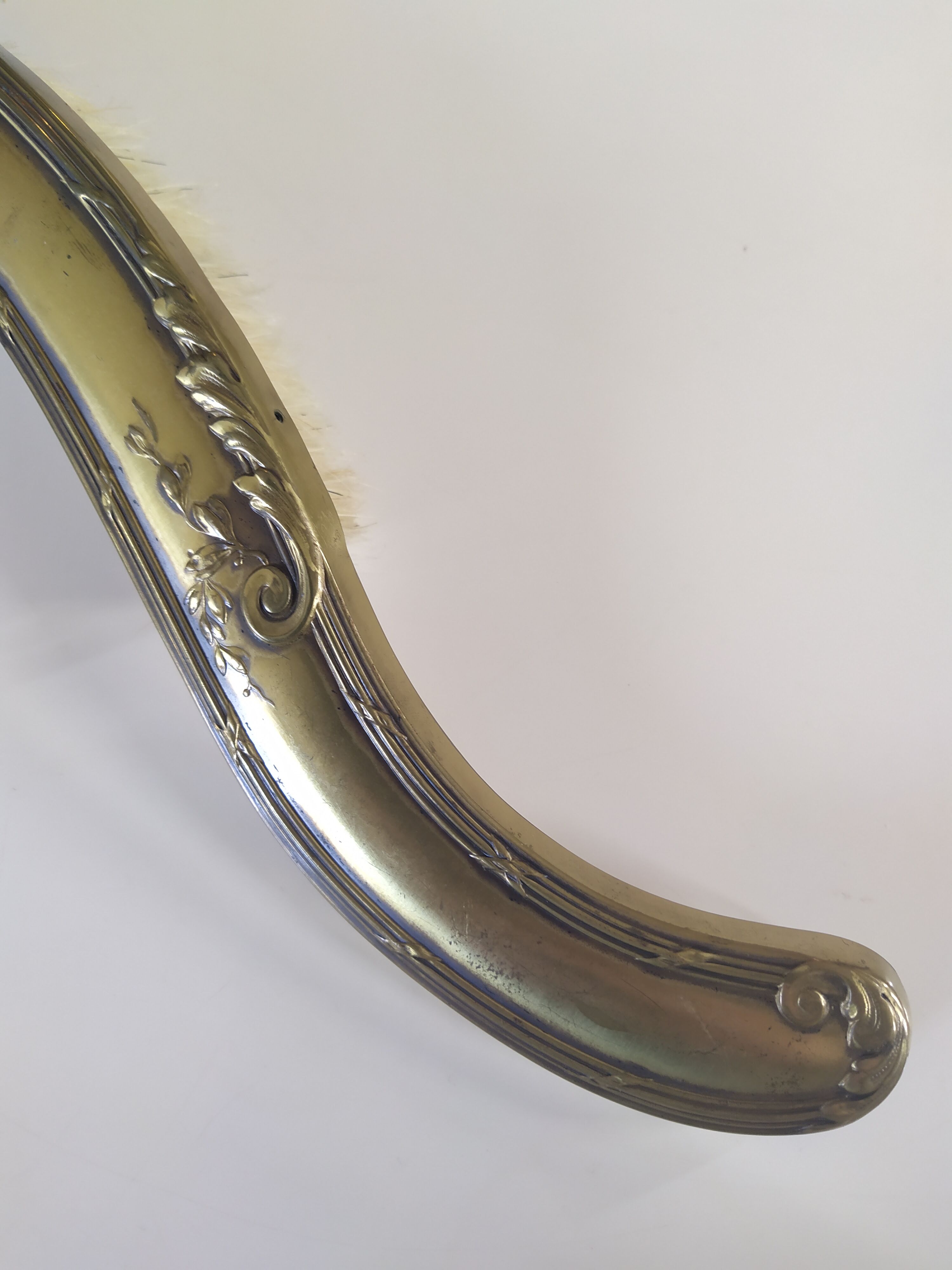 Tray picks up crumbs and brush