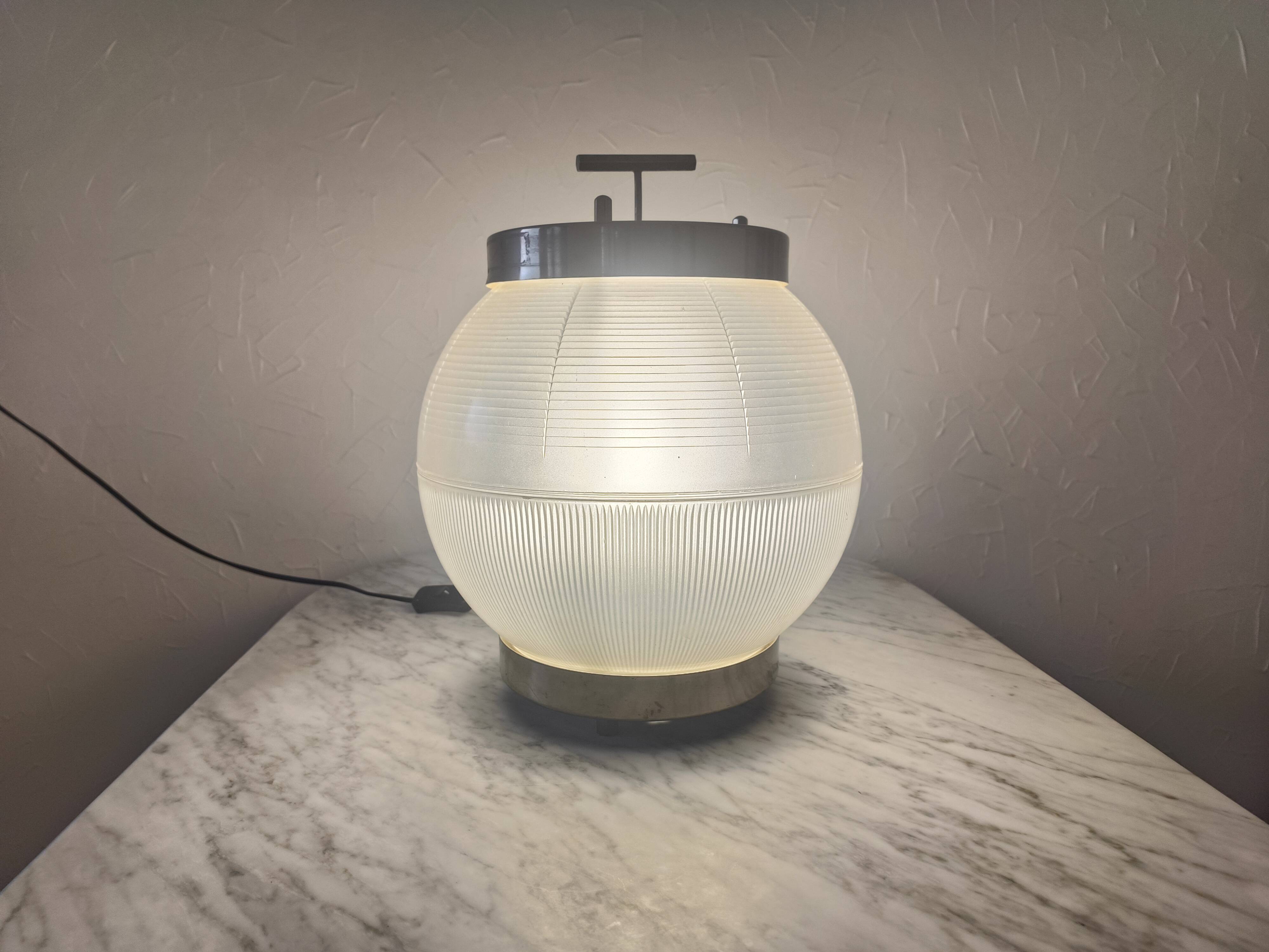 Tito Agnoli lamp