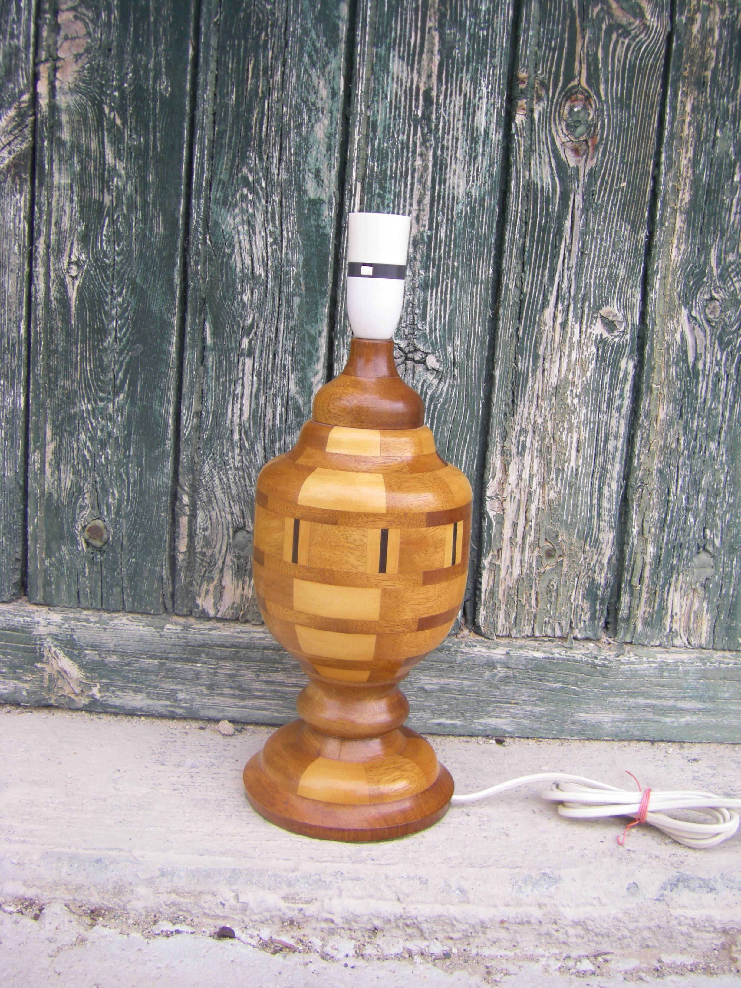 Vintage lamp stand