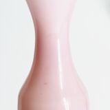 Vase en opaline rose