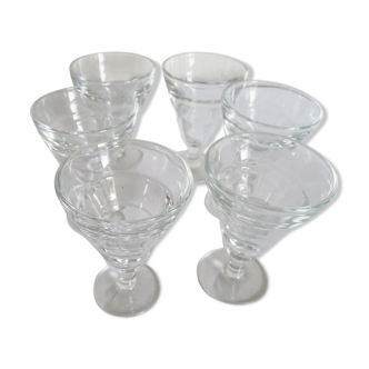 6 old glass of bistro