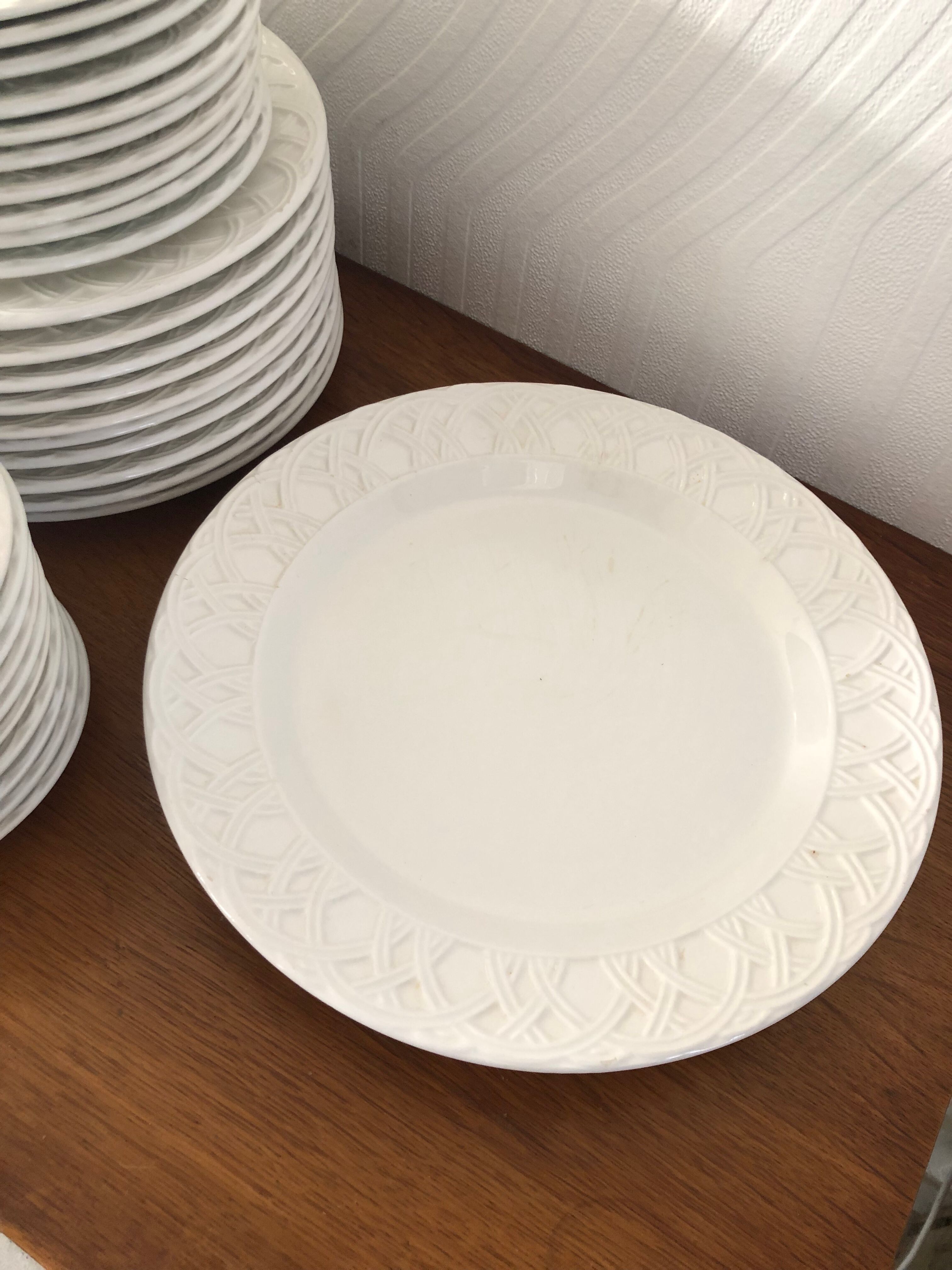 Dish set 60 pieces in white earthenware Italy Quadrifoglio