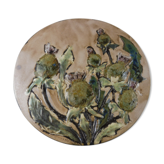 Ancienne assiette murale, décor fleurs en relief, en céramique, Vallauris