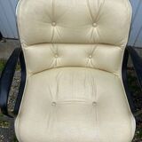 4 Charles Pollock seats