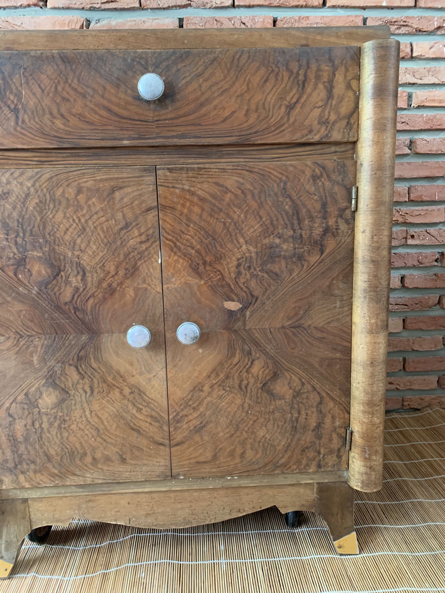 Furniture bar