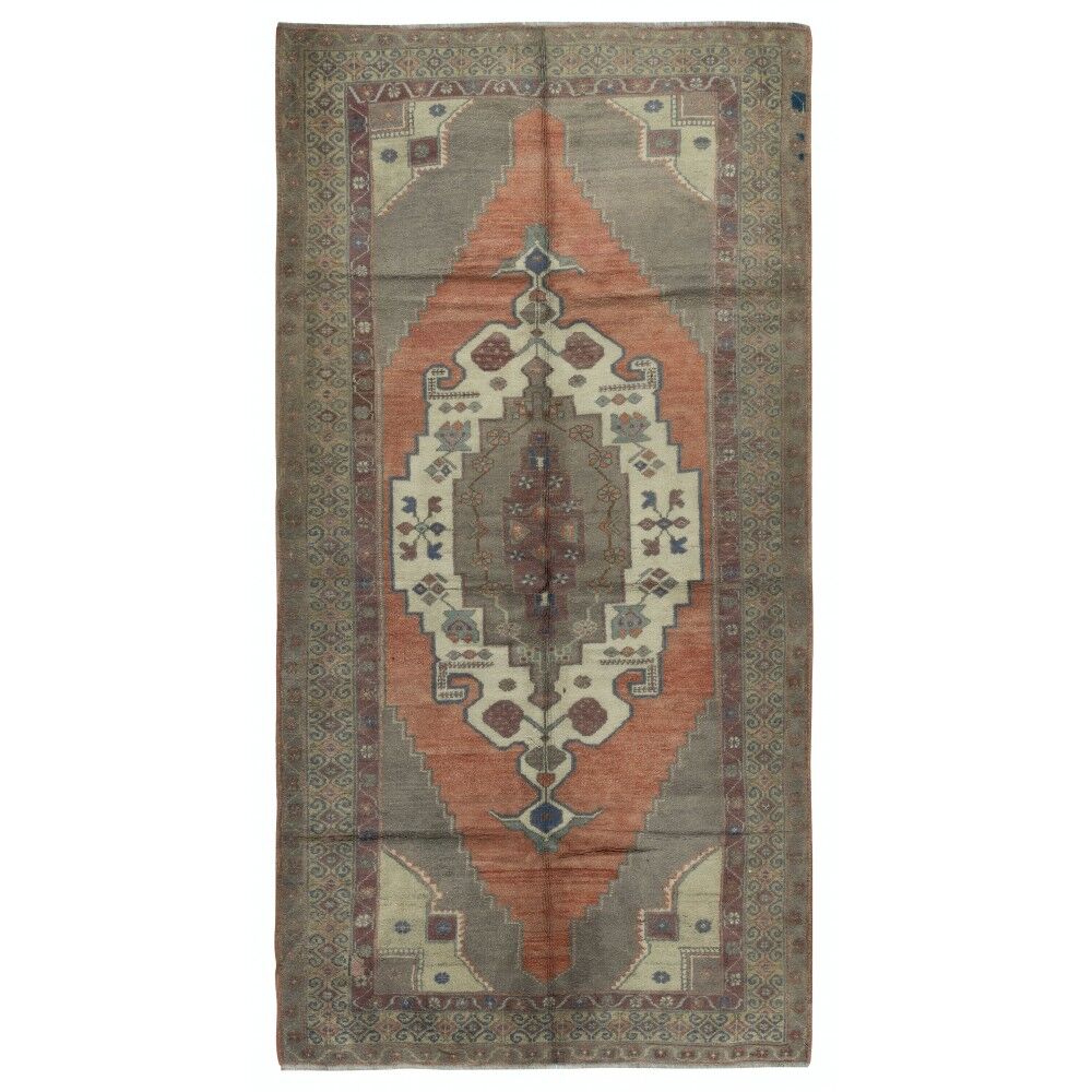 Vintage Turkish Oriental Rug. Ca 1960. One of a kind Handmade Tribal Rug. 100% Wool