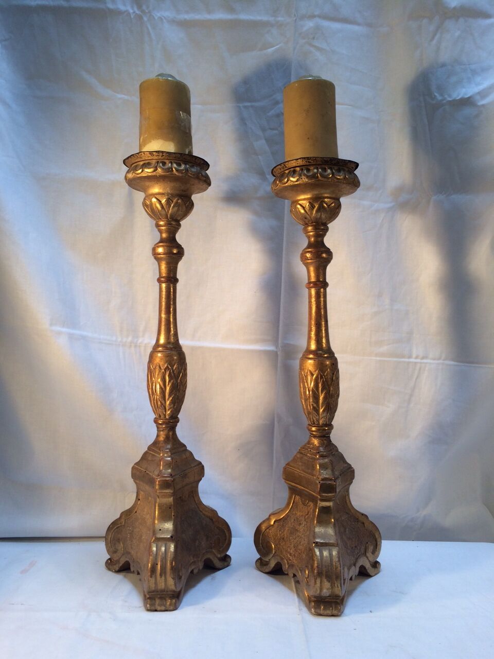 Pair of ancient carved gilded wood candlesticks - 18th century