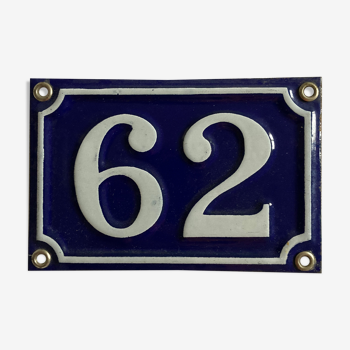 Enamelled plaque street number 62