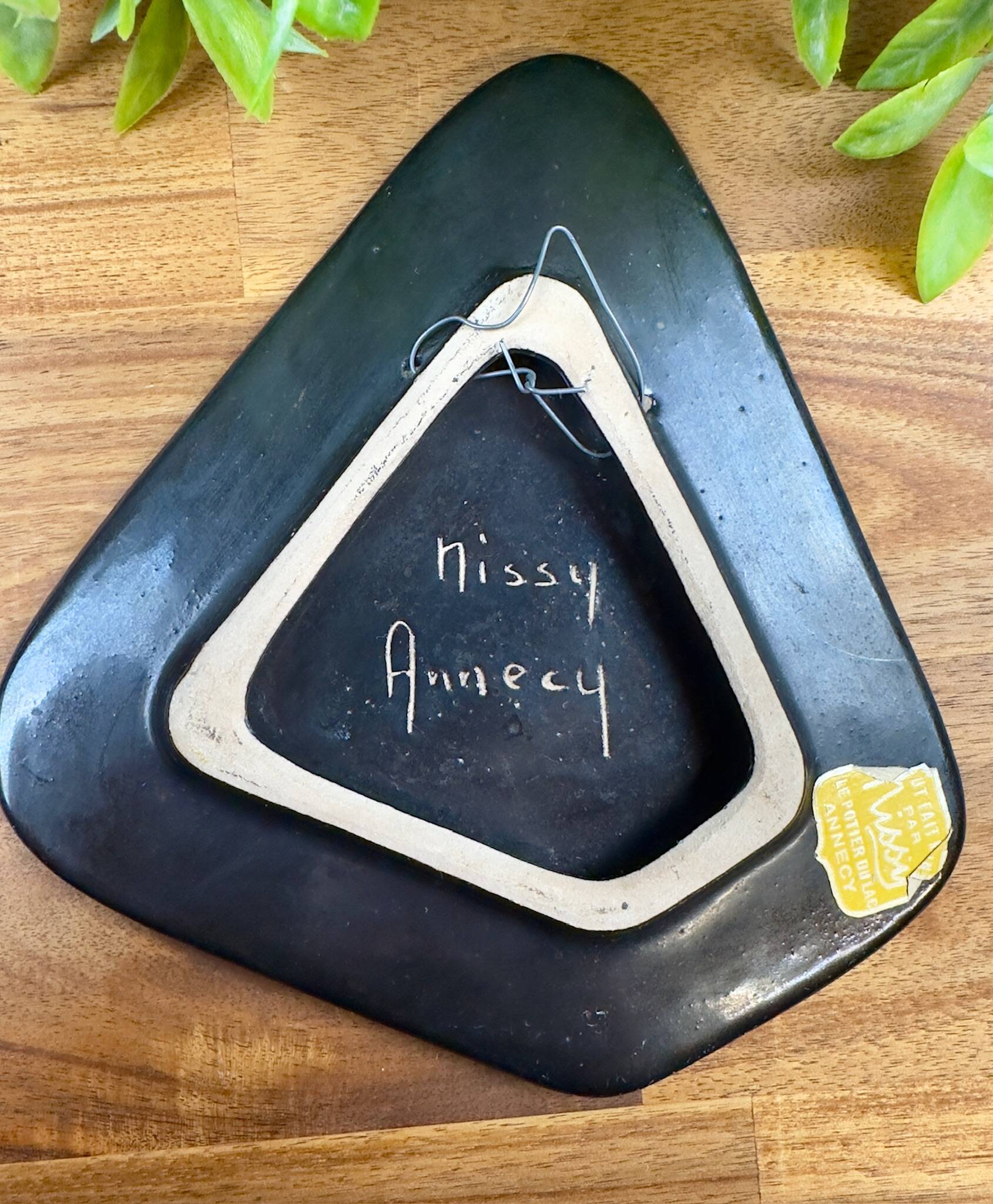 Ceramic wall plate Hissy Annecy – vintage abstract decor