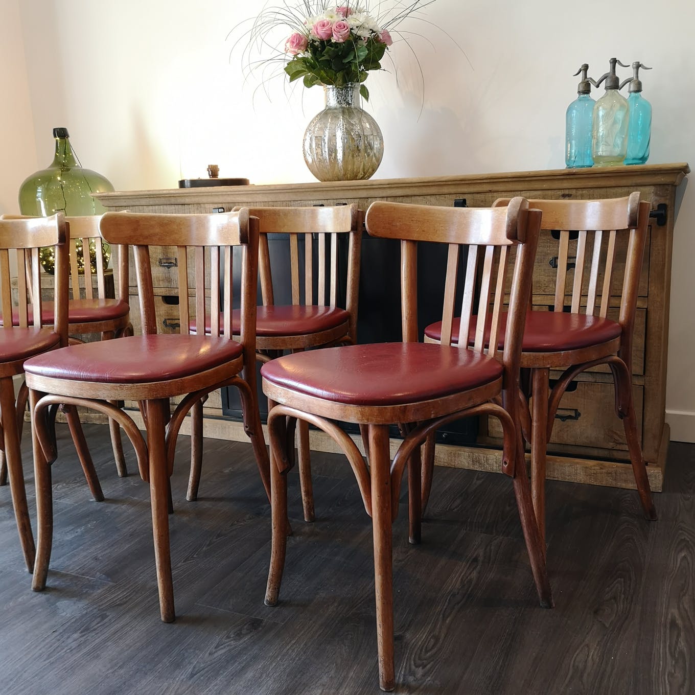 Set of 6 bistro chairs