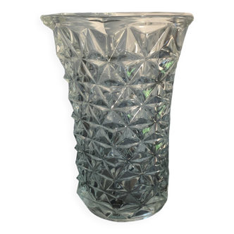 Vase en verre moulé