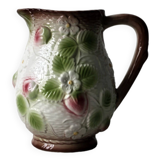 Slush pitcher with strawberry decor