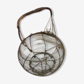 Wire salad spinner basket