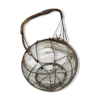 Wire salad spinner basket