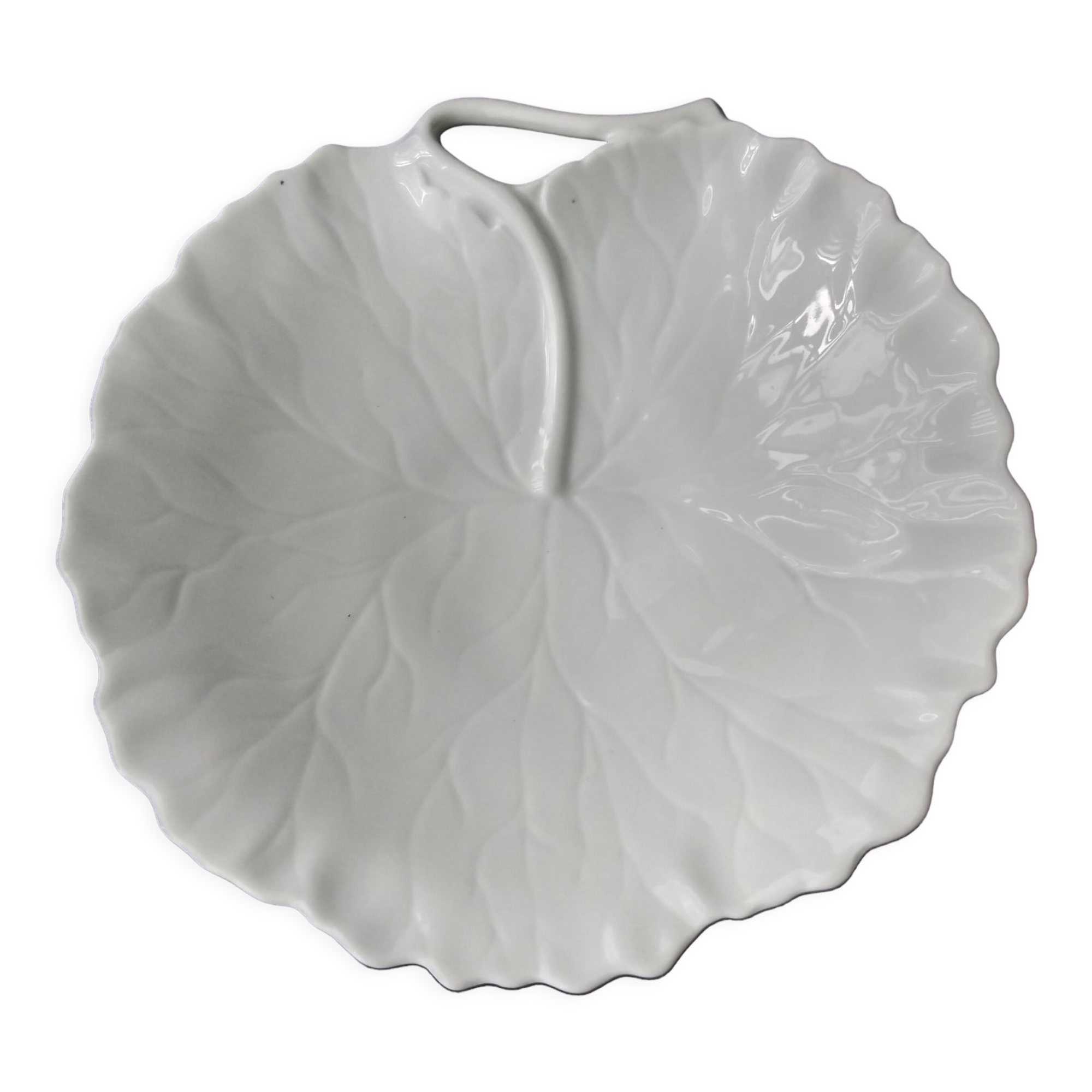 Coupe feuille de nénuphar en porcelaine de Limoges blanche