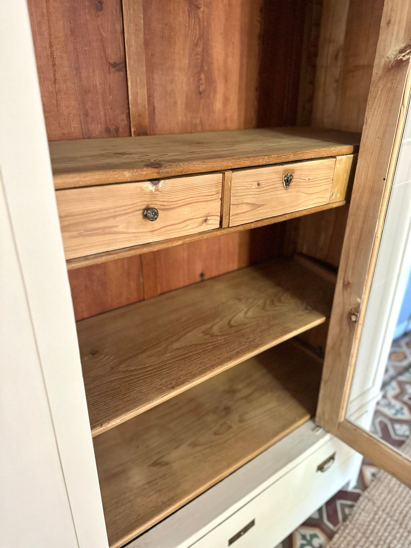 Art Deco display library