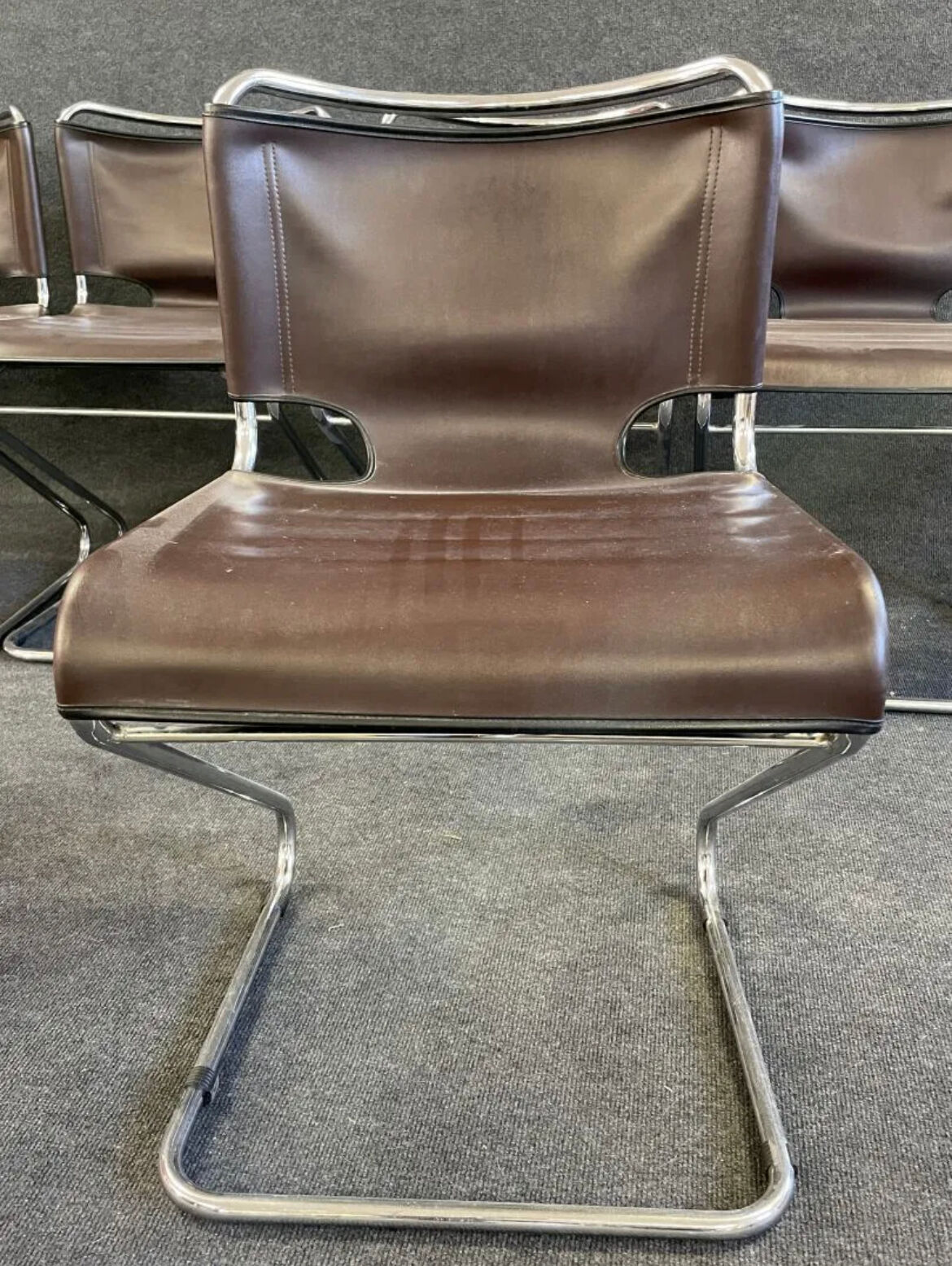 Suite of 8 chairs Pascal Mourgue model Biscia