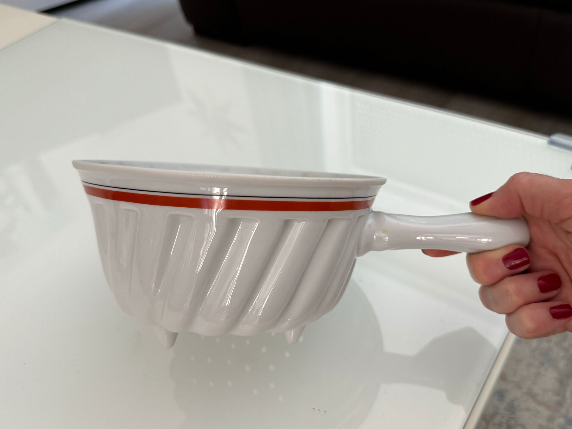 Porcelain fruit bowl