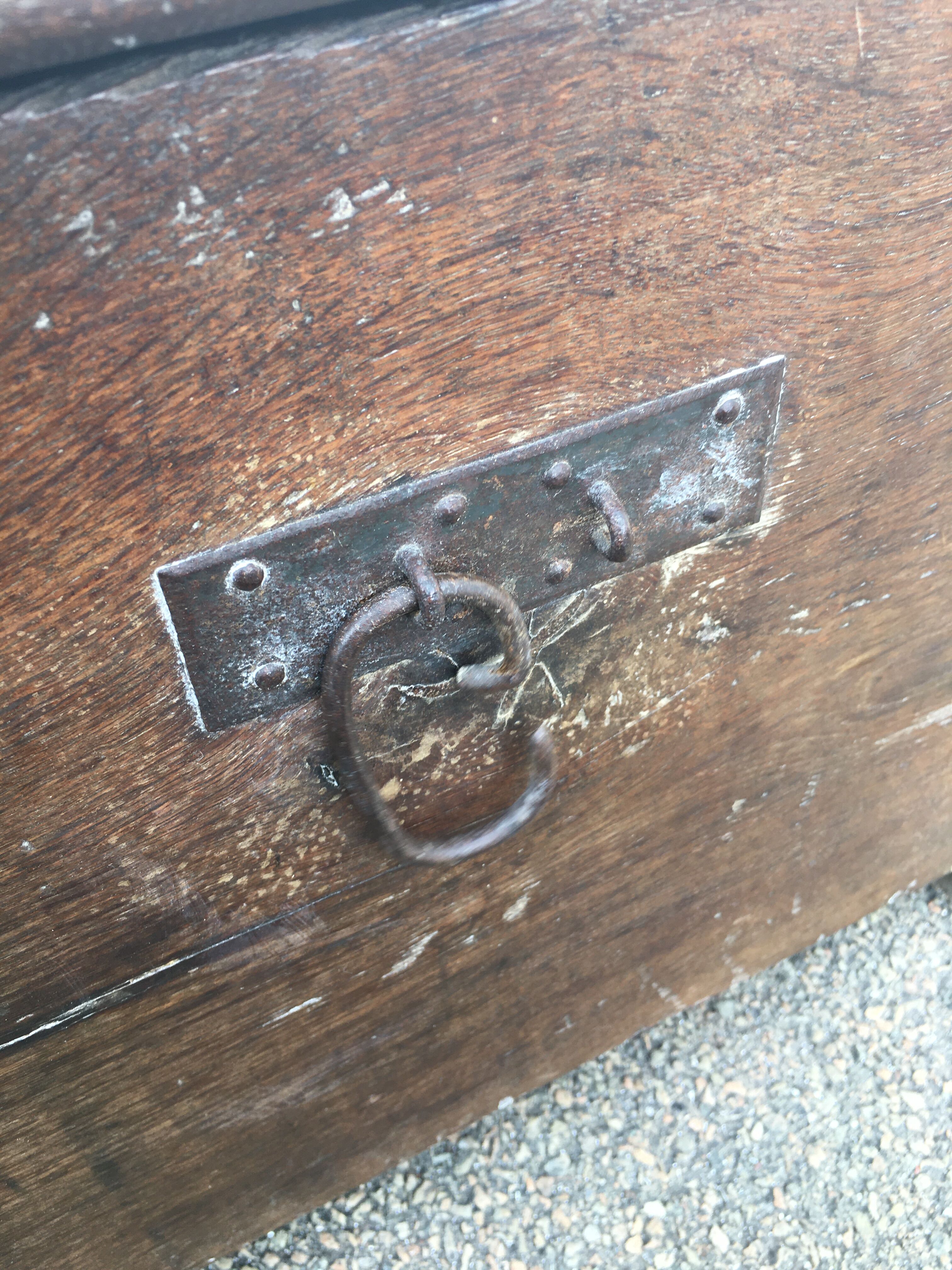 Old solid oak chest early XVIII Brutalist