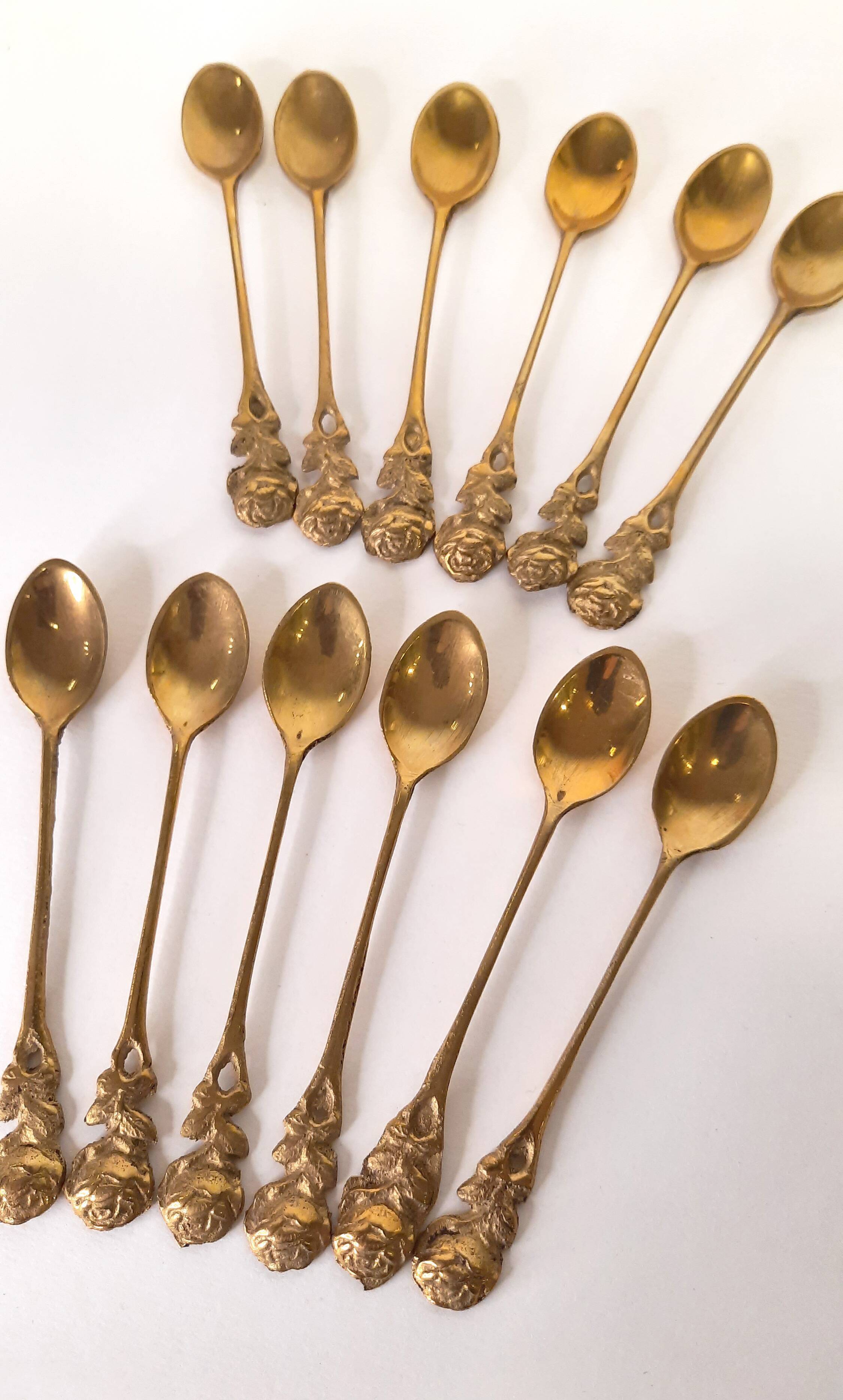 Lot small brass spoons