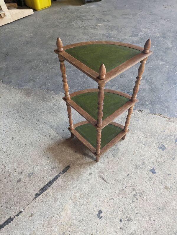 Etagère d'angle
