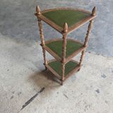 Corner shelf