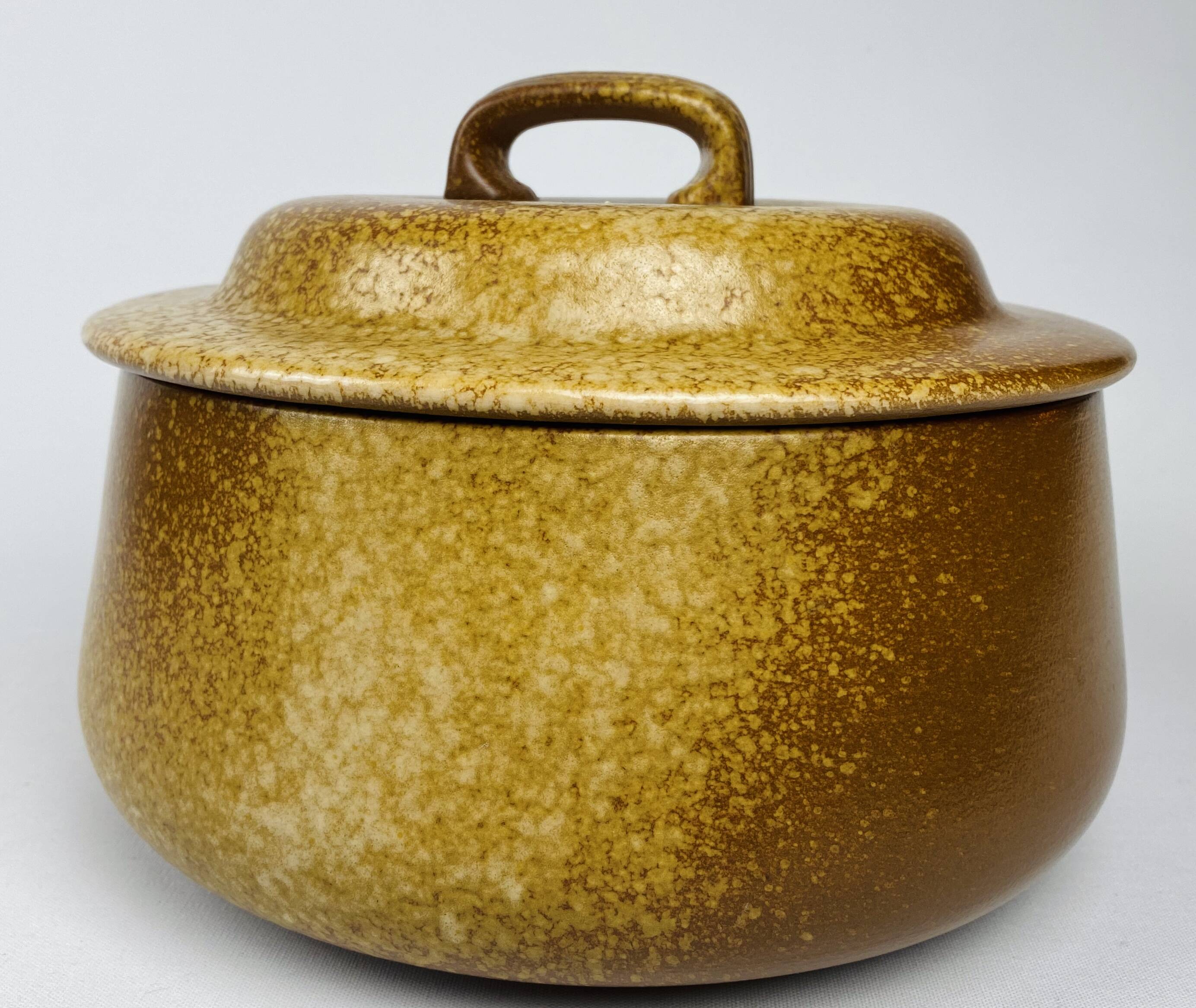 Rigny dish and soup tureen