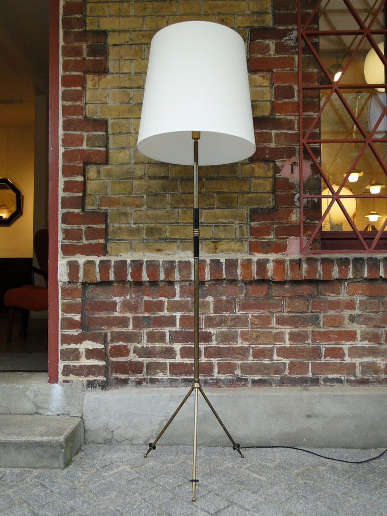 Floor lamp in brass 1950/1960