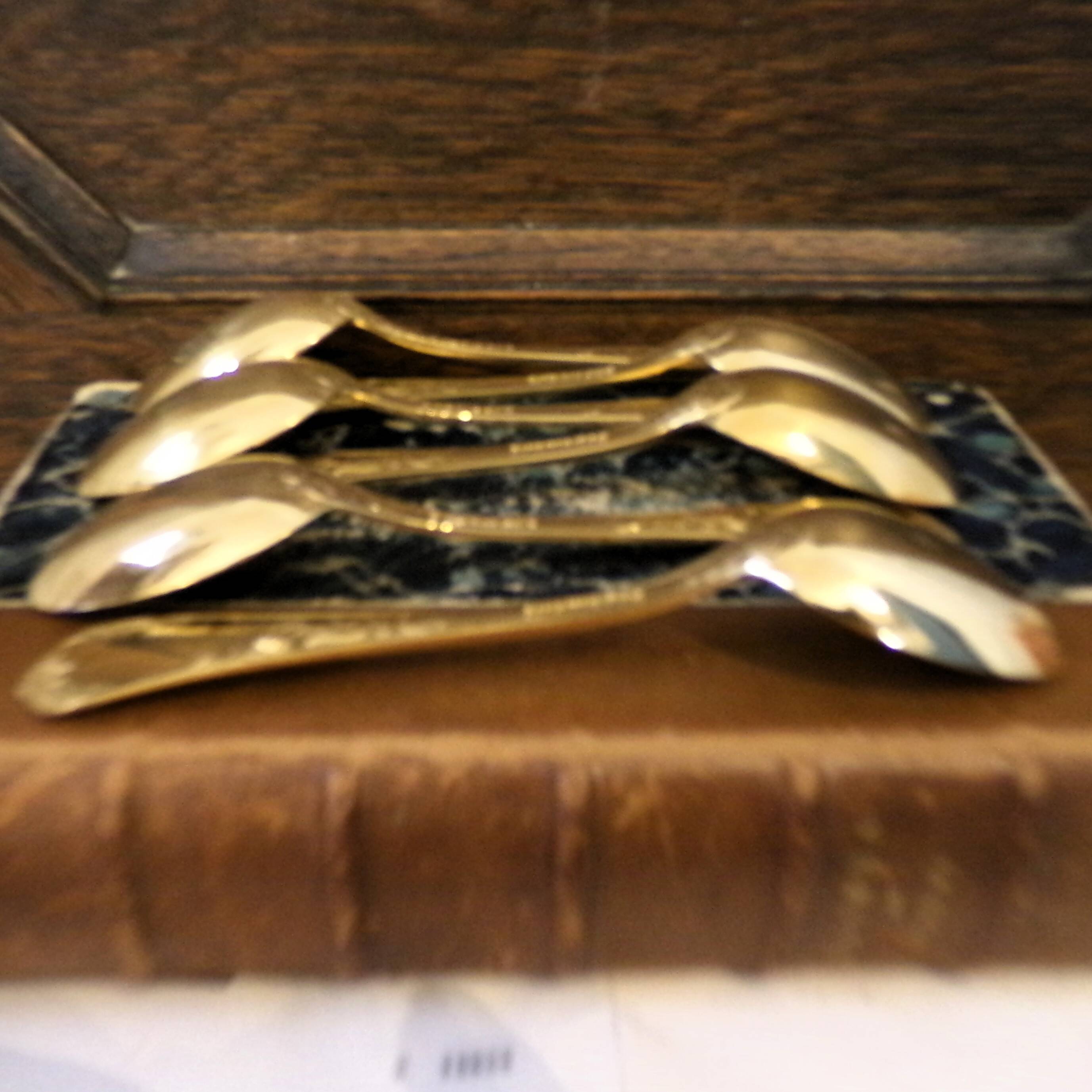 Set of 6 vintage gold-plated tea spoons in the French Louis style