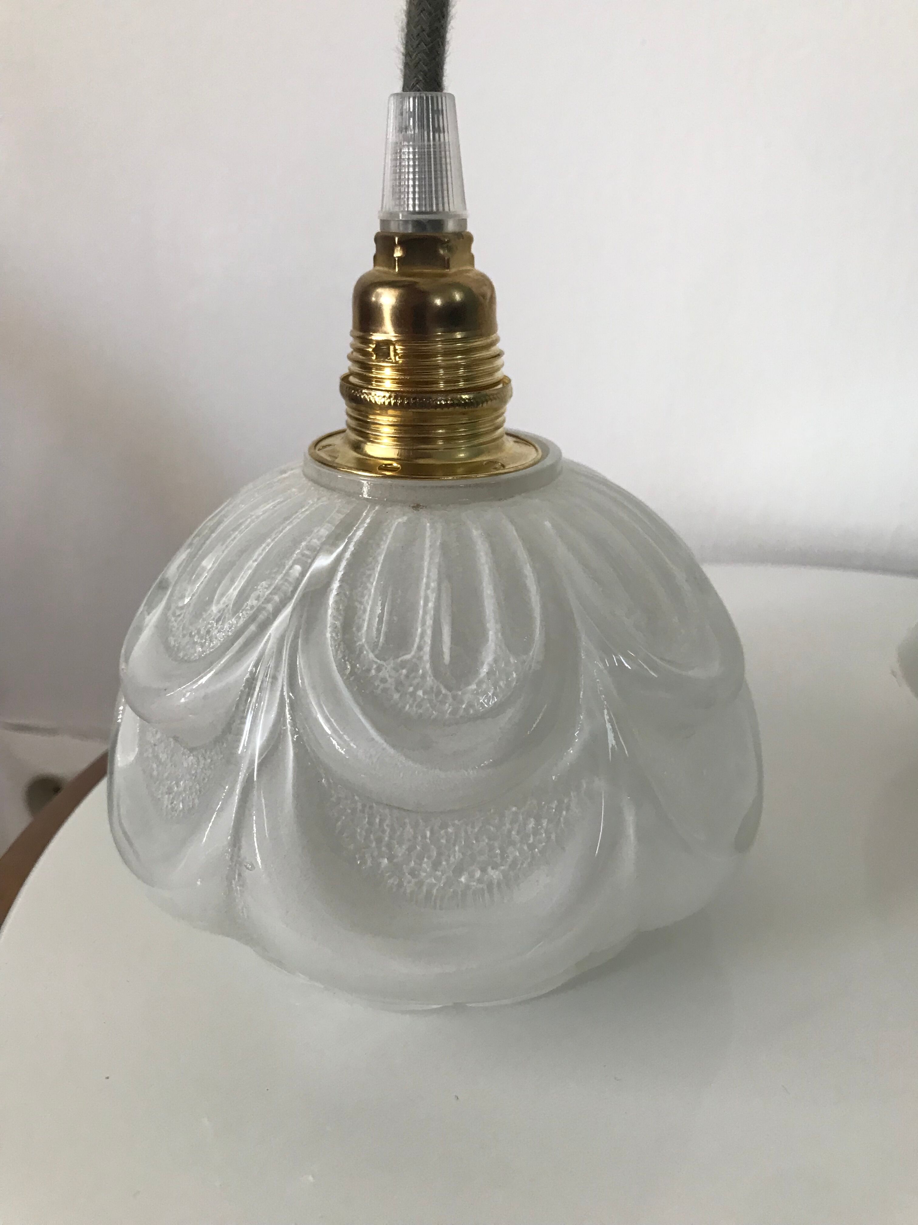 Lot of hanging lamps