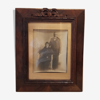 Wooden frame glass with knot and old photo