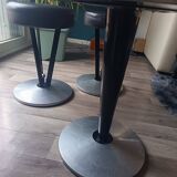 Dry Martini table and stool set