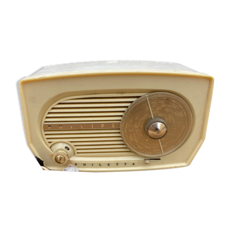 Authentic Radiola Radio
