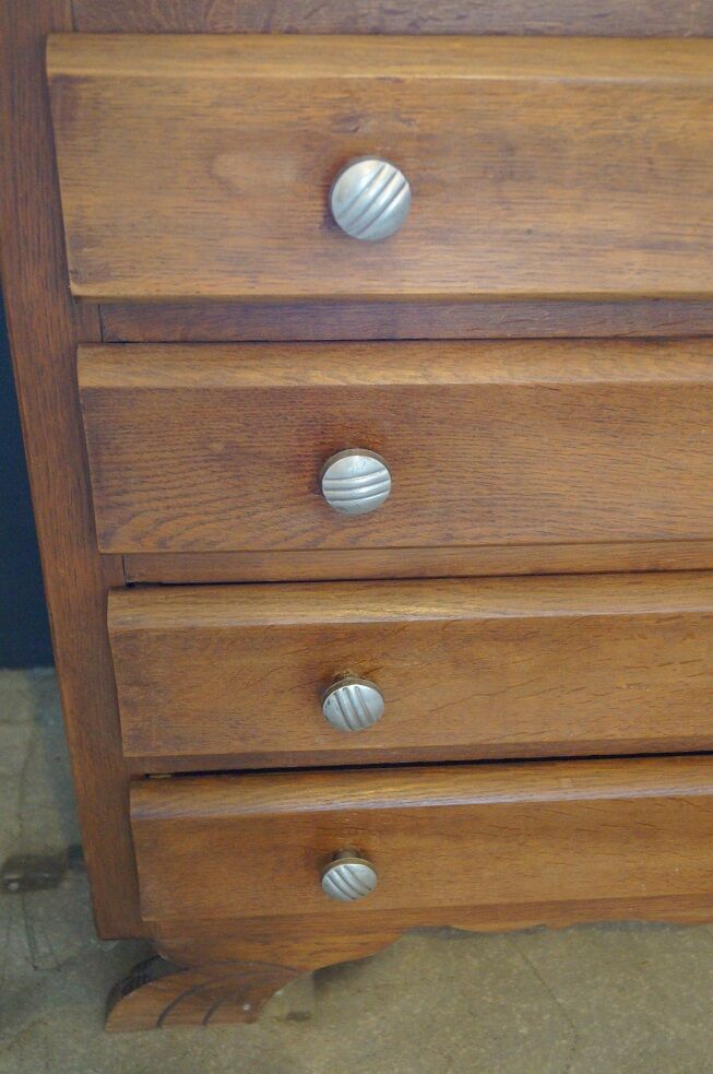 Art-deco dresser