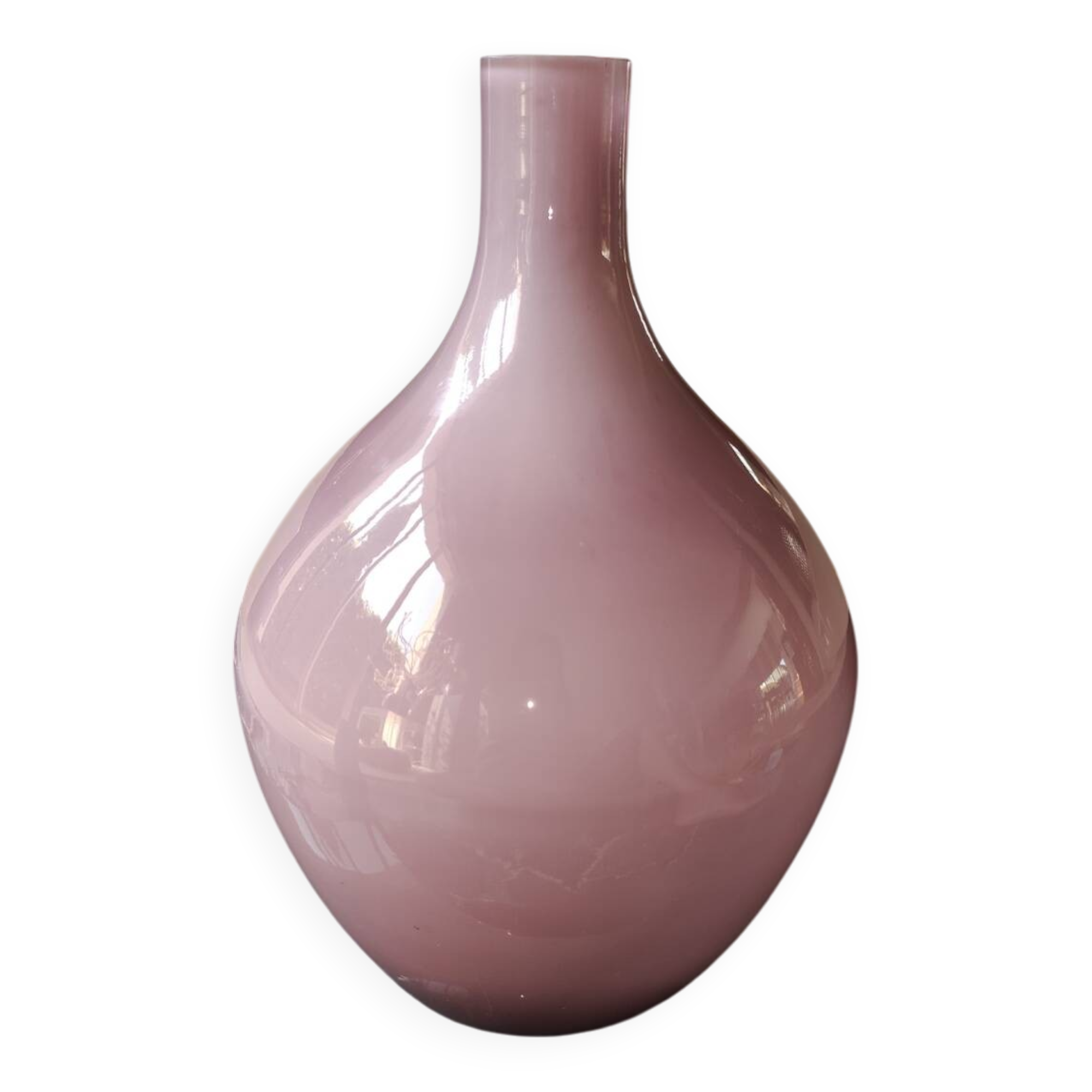 Designer Ball Soliflore Vase..In shades of pink. Dimensions: 24 x 15 cm